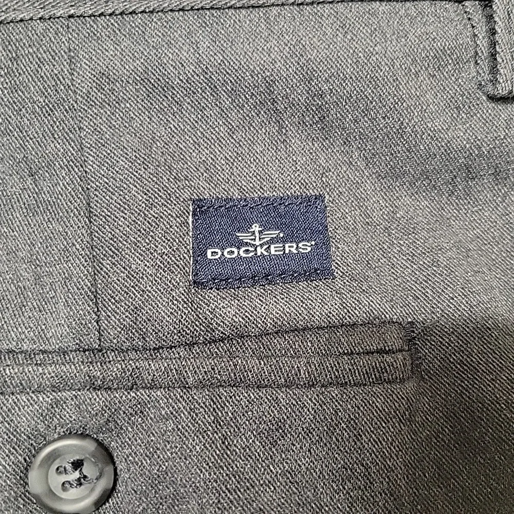 Dockers PantS Mens 38x32 Gray Flat Front Classic Fit Chino Trousers